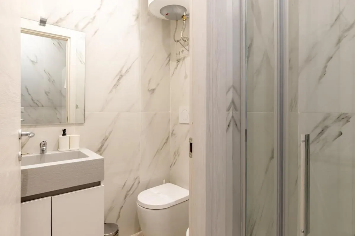 Edoardo' S House - Milan City - By Host4U Apartment