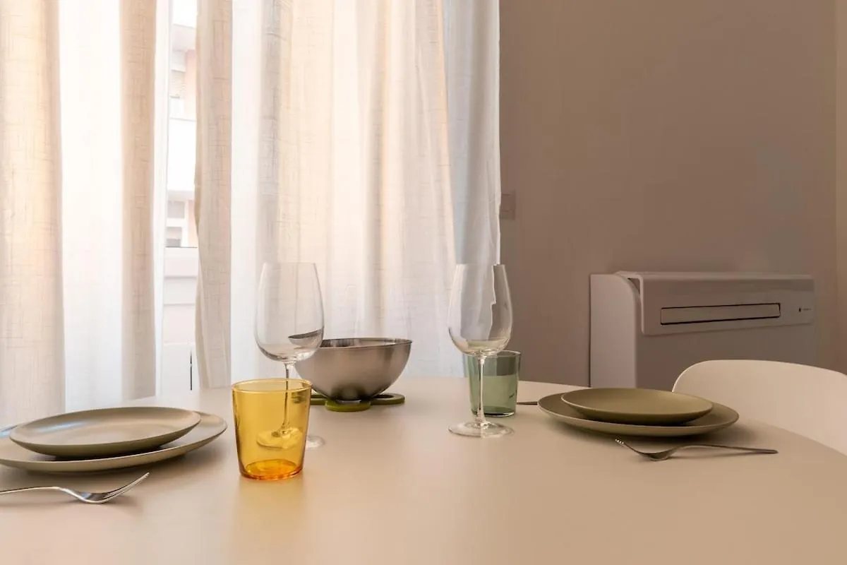 Apartment Edoardo' S House - Milan City - By Host4U
